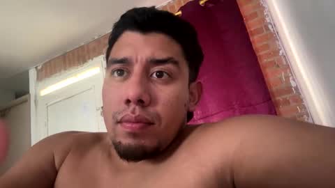 ellupac0709 online show from February 14, 7:02 pm