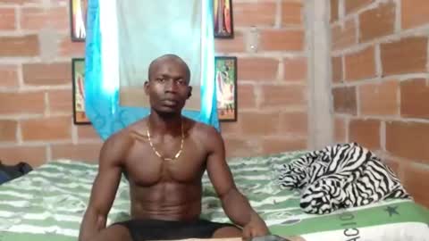elmiltonnjakee online show from July 1, 6:41 pm