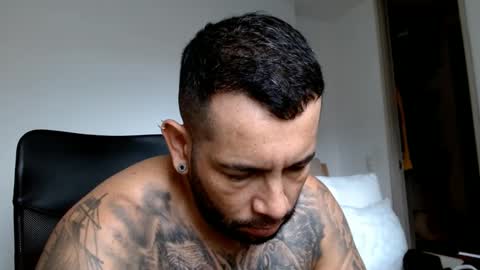 elosocazador online show from December 21, 2:37 pm