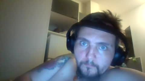 emilsuokas8 online show from August 4, 1:11 am
