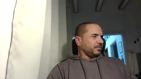 Ariel online show from February 10, 4:47 pm