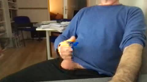 englefield online show from December 15, 7:46 am