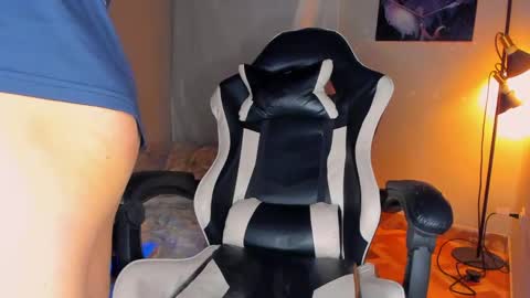 enjoymycock99 online show from May 24, 6:41 am