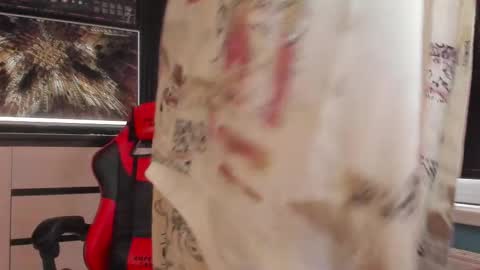 Enker online show from February 4, 9:15 am