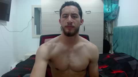 Snapshot of enzo_savage chatting on September 12, 6:19 pm enzo_savage online show from September 12, 6:19 pm