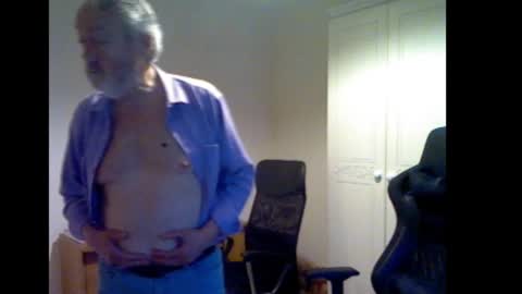 Snapshot of erasmus_d chatting on October 13, 4:57 pm erasmus_d online show from October 13, 4:57 pm