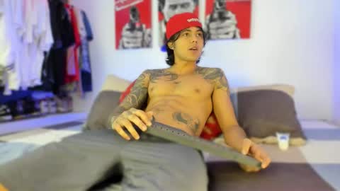 Tht BOSS Eren online show from December 21, 12:18 am