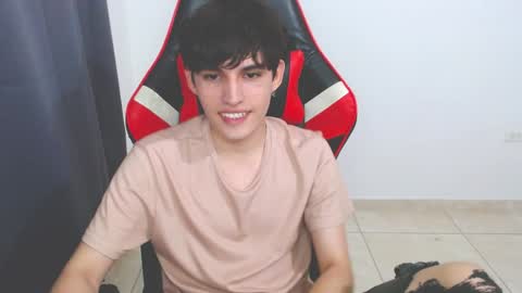 eren_tatakae online show from December 20, 11:37 pm