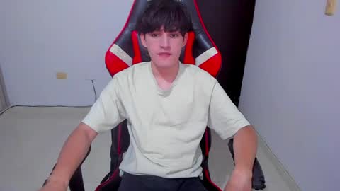 eren_tatakae online show from March 31, 2:46 am