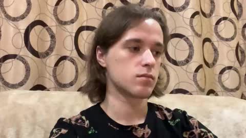 Snapshot of eric_blond chatting on October 11, 7:18 pm Eric online show from October 11, 7:18 pm