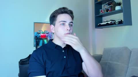 Snapshot of eric_ether chatting on September 30, 8:45 pm Eric online show from September 30, 8:45 pm