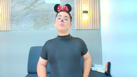 Erick online show from April 2, 7:33 pm