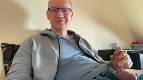 erikwant2 online show from March 23, 6:41 am