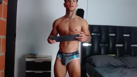 Eros online show from September 25, 4:50 pm