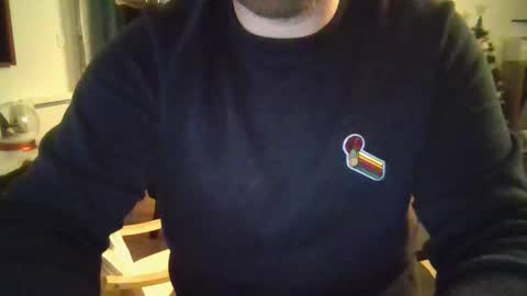 esclavepourfemme online show from December 15, 9:31 pm