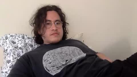 esiiis online show from March 7, 5:22 pm