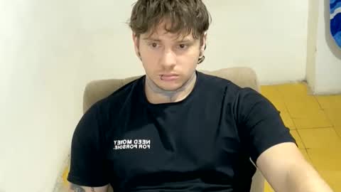 eskol212 online show from February 26, 4:03 am