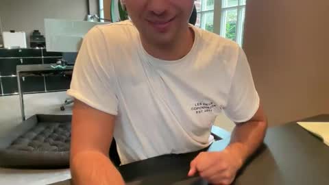 Snapshot of eskp chatting on October 7, 1:59 pm eskp online show from October 7, 1:59 pm