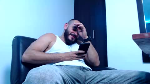 Esteban Fernandez online show from May 28, 2:53 am