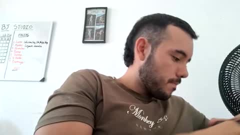 Esteban Reyes  independent model online show from December 17, 4:24 pm