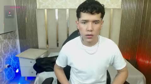 estefan_tay online show from February 27, 2:35 am