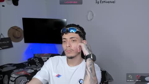 estivenvel online show from November 10, 5:40 pm