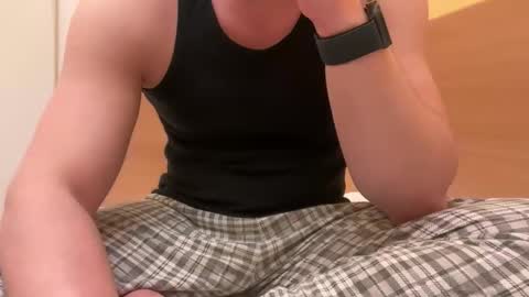 Tom online show from November 23, 10:10 pm