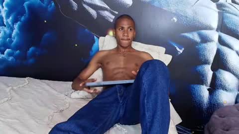 King Ethan online show from February 9, 3:12 pm