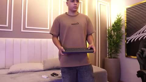 ethan_occonor online show from March 3, 12:23 pm