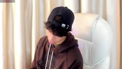 Ethan online show from March 19, 11:35 am