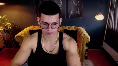 ETHAN RODGERS online show from October 28, 8:00 pm