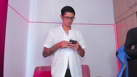 ETHAN SAI online show from December 6, 5:11 pm