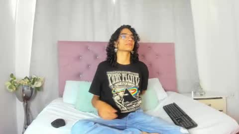 ethanblackwoodd online show from October 21, 7:50 pm