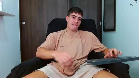 ethangreey1 online show from March 5, 6:01 pm