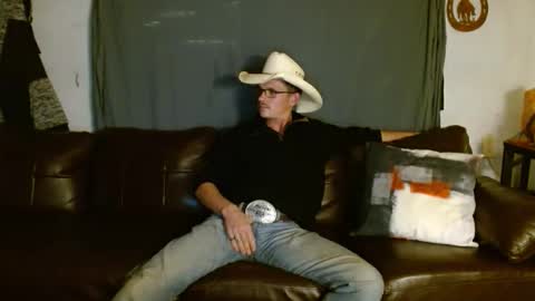 ethansteelexxx2 online show from February 20, 1:02 am