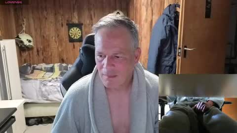 exibe1219 online show from April 22, 9:14 am