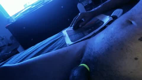 ezeddie2015 online show from December 31, 1:15 am