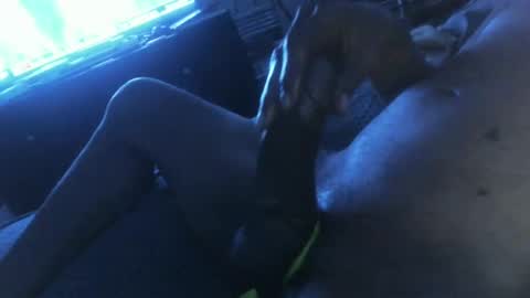 ezeddie2015 online show from December 17, 2:33 am