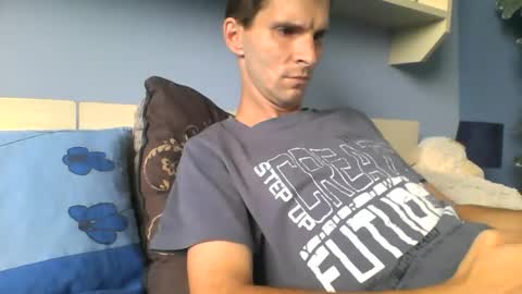 ezel004 online show from September 14, 3:25 pm