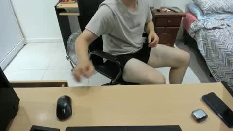 Ezzeq online show from November 17, 11:30 pm