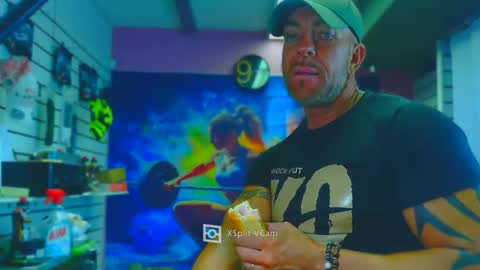 fabxxxl online show from December 17, 8:21 am