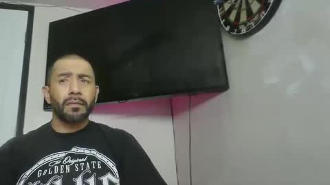 Mark online show from February 1, 12:37 pm