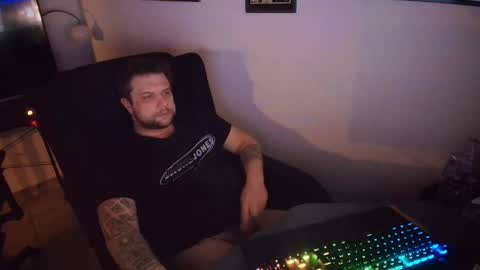 faelust online show from March 1, 5:45 pm