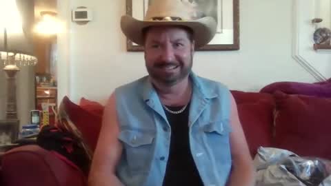 fairmount31 online show from November 8, 8:23 pm