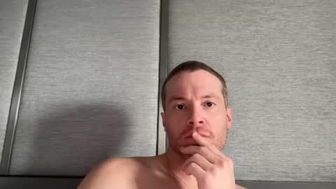 Travis online show from July 18, 6:57 pm