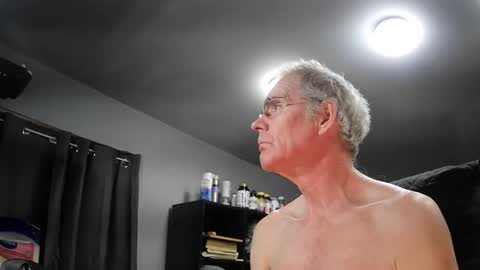 fantasyresort online show from December 13, 4:11 am