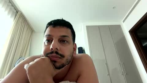 faried92 online show from April 16, 12:16 pm