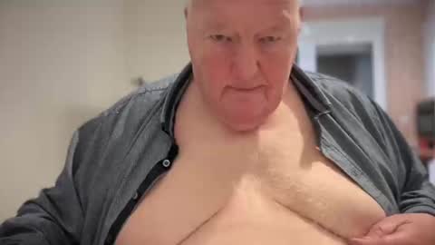 fatslutcutey online show from December 27, 10:48 pm