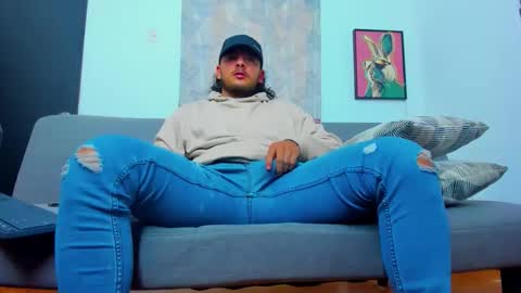 favid95 online show from March 4, 6:59 pm