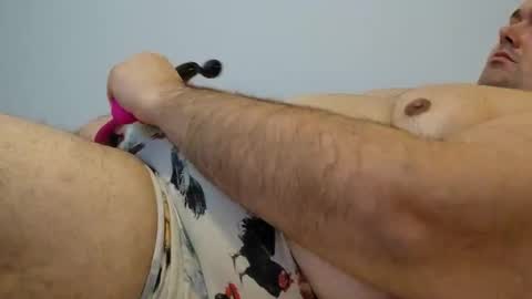 feetmeet online show from January 29, 6:39 pm